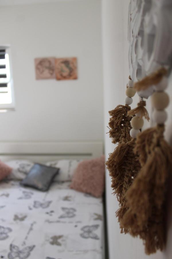 Cozy Corners Lägenhet Nin Exteriör bild